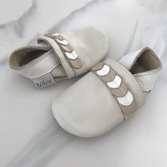 Bobux Crib Shoes Size Small - Picture 2 of 2
